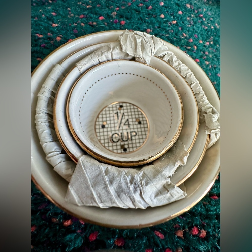 ANTHROPOLOGIE NWT Bistro Tile Measuring Cups, Set of 4 - Picture 10 of 16